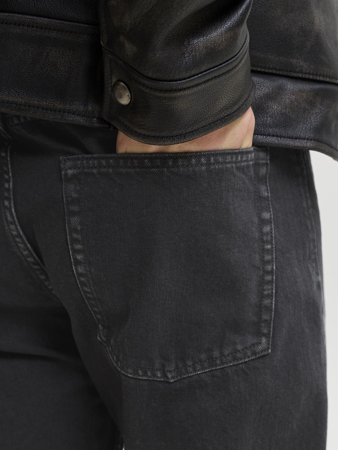model_shot-detail